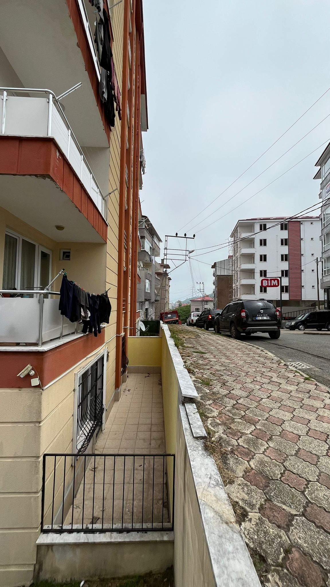 MABEL'DEN İHSANİYE MAH KURTOĞLU SİTESİNDE GENİŞ DAİRE
